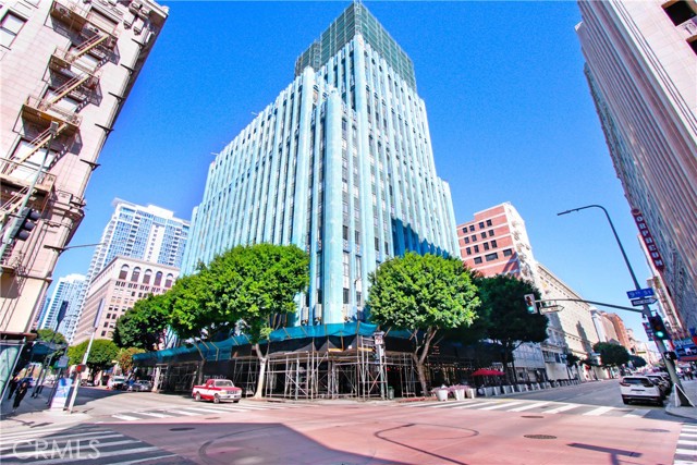 Eastern Columbia Building — Unit 606